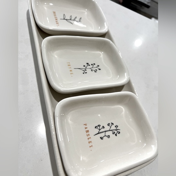 Rare Rae Dunn Artisan Collection Herb Dish Set - Picture 3 of 7